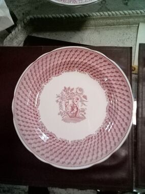 The Spode Archive Collection Portland Vase Plate Victorian Series 10.5” England